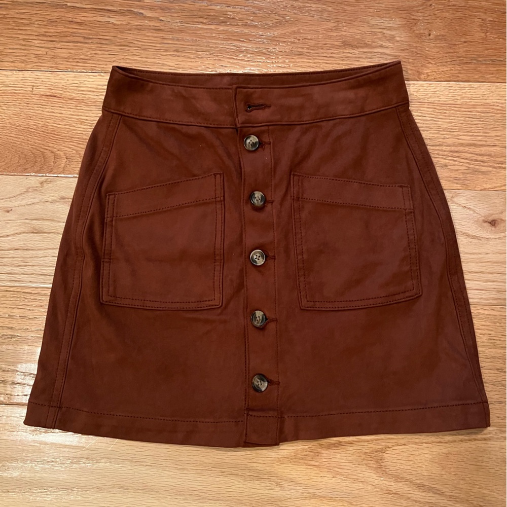 American Eagle High Waisted Velvet Button Skirt